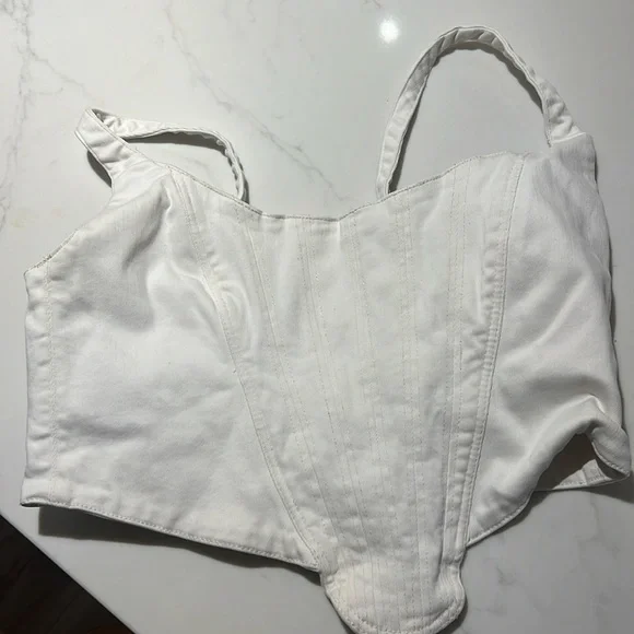 Corset - Picture 1 of 1